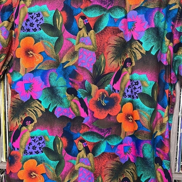 Vintage Button Up Shirt in Bold & Colorful Tropical Print Size Medium - Picture 6 of 7